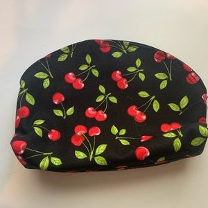 Cute cherry print makeup pouch (1585,1586,1587)
